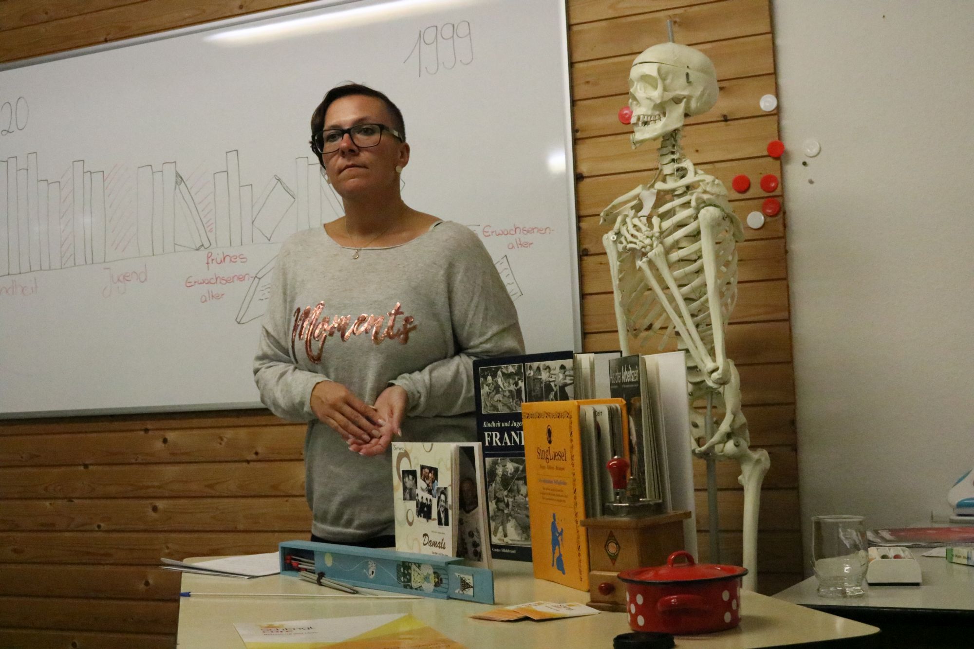 Bettina Engl von SchEngl Care im Bereitschaftsheim des BRK in Randersacker